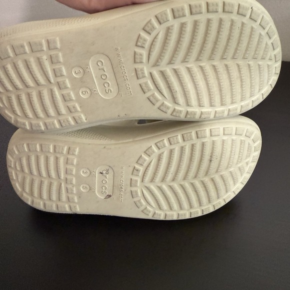 CROCS Cream Sandals - Picture 7 of 8